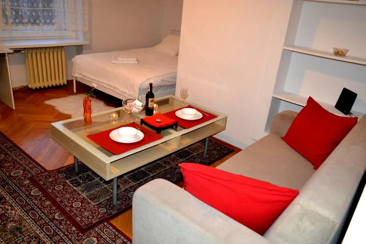 West Apartament Mazowiecka 7 Varsovia Apartamento